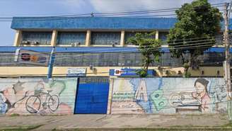 Escola Municipal Leonel Azevedo, na Ilha do Governador, Zona Norte do RJ