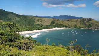 Praia do Bonete, em Ilhabela, um dos lugares com águas cristalinas para conhecer em SP.