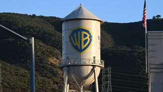 Paramount desafia Netflix e faz oferta hostil de US$ 108,4 bilhões pela Warner