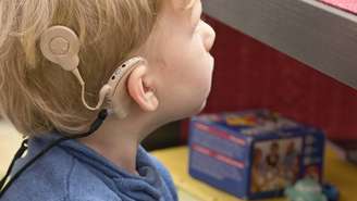 No Brasil, o procedimento está disponível pelo SUS e pela rede privada, mas o tempo de acesso pode variar conforme a região, estrutura hospitalar e cobertura dos planos de saúde – depositphotos.com / icarmen13