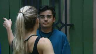 Saory e Dudu Camargo em 'A Fazenda 17'