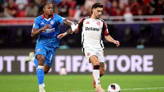 Arrascaeta marcou os dois gols do Flamengo na vitória sobre o Cruz Azul