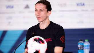 Filipe Luís se mostrou otimista com a possibilidade de poder contar com Pedro