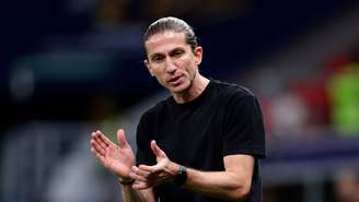 Filipe Luis na partida do Flamengo contra o Pyramids