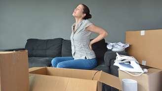 A hérnia de disco é uma compressão sobre os nervos, que causa dor e limitação de movimentos, sobretudo na região lombar – depositphotos.com / lucidwaters