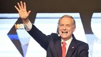 Com 59 anos de idade e uma agenda centrada em temas de segurança, José Antonio Kast chegou ao topo do poder no Chile.