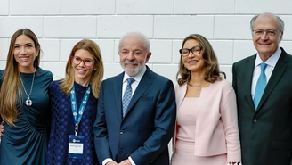 Filhas de Silvio Santos recebem Lula, Janja e Alckmin no SBT