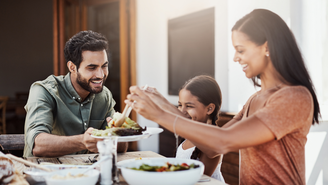 Alimentação infantil: como manter o equilíbrio nas festas