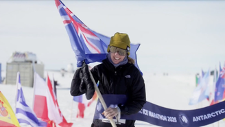 Catherine Drysdale é a primeira mulher a vencer a Maratona do Gelo da Antártida