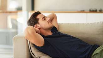 Dormiu mal e precisa “salvar o dia”? Especialistas em sono dizem que uma soneca de 30 minutos pode ajudar a recuperar o desempenho