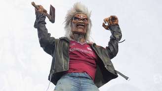 O mascote Eddie durante show do Iron Maiden em Londres, 2025