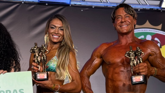 Theo Becker e a esposa em campeonato de fisiculturismo
