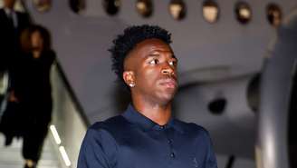 Vini JR chegando ao Cazaquistão 