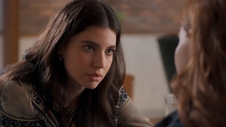 Três Graças: Lorena assume romance com Juquinha e Ferrete tem a pior reação / Reprodução: Globo