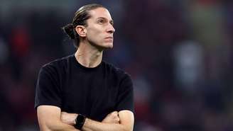 Filipe Luís tem proposta nas maõs para renovar com o Flamengo por dois anos