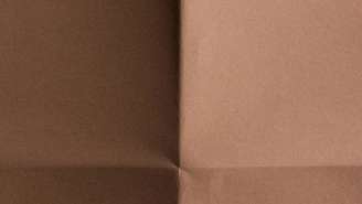 Associado à terra, ao desgaste e à neutralidade, o marrom costuma perder espaço para tons mais vivos e chamativos – depositphotos.com / MicEnin