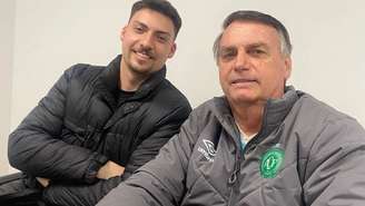 Jair Renan e Bolsonaro antes da prisão