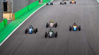 Fórmula Vee encerra o ano em Interlagos