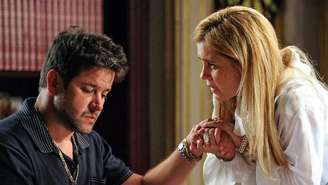 Tufão (Murilo Benício) e Carminha (Adriana Esteves) de Avenida Brasil (Reprodução/TV Globo)