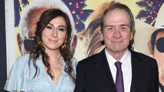 Filha do ator Tommy Lee Jones é encontrada morta em hotel na Califórnia / Getty Images