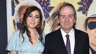 Filha de Tommy Lee Jones é encontrada morta aos 34 anos