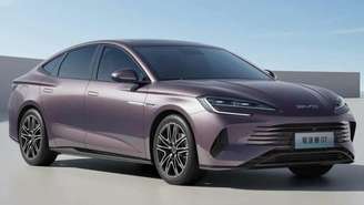 BYD Seal é um dos carros vendidos no Brasil que contam com o recurso da maçaneta retrátil. Foto: BYD/divulgação.