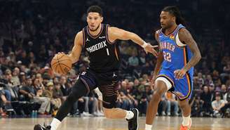 Devin Booker foi decisivo na vitória do Phoenix Suns