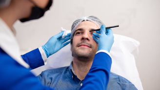 Saiba quais os cuidados essenciais para a pele masculina no verão