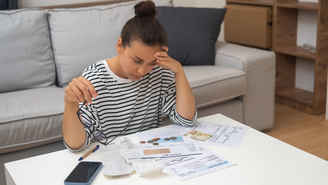 Veja como atrair dinheiro para pagar as contas e começar Janeiro com prosperidade