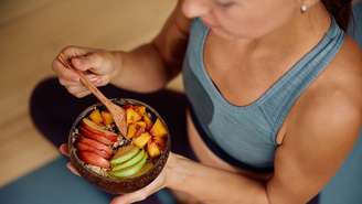 Veja as melhores frutas para comer após o almoço