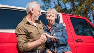 Já reparou que as pessoas de 55 anos para cima estão vivendo por mais tempo? Isso inspirou o médico a criar o termo Gerontolescência