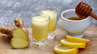 Veja como consumir corretamente os shots da imunidade. Foto: Shutterstock