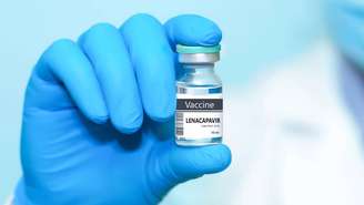 Indicado principalmente para pessoas com maior vulnerabilidade ao vírus, o medicamento integra a chamada PrEP de longa ação, mas não substitui o uso combinado de preservativos e acompanhamento médico – depositphotos.com / SyhinStas