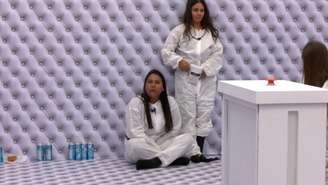 Confinadas no Quarto Branco esquecem as câmeras e elogiam novela da Record