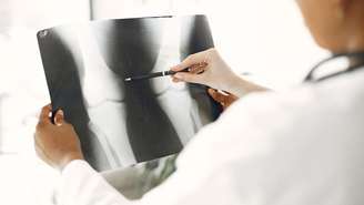 Medicina regenerativa propõe um novo olhar para dor ortopédica crônica, indo além do alívio do sintoma; entenda