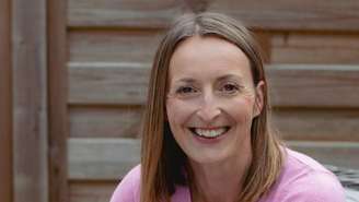 As amigas de Caroline diziam para não se preocupar, que acabaria acontecendo, ou que ela deveria parar de tentar, porque aí sim ela engravidaria