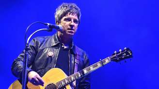 Noel Gallagher, guitarrista do Oasis, ao vivo em 2023