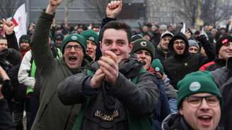 Agricultores que se manifestavam em Estrasburgo comemoraram o envio do acordo UE-Mercosul para análise de sua legalidade,em 21 de janeiro em 2026.