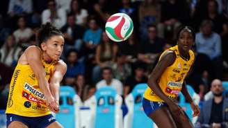 Gabi Guimarães em ação pelo Conegliano