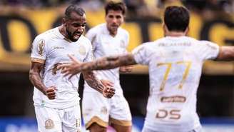 Jogadores do Mirassol. 