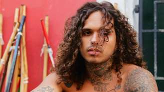 Vitão em seu novo EP "O Que É Amar?"