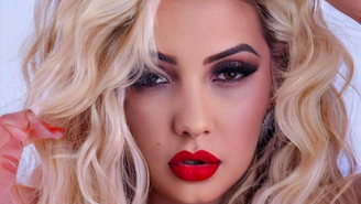 Quem é a Vidente Chaline, que quebrou tudo após descobrir traição do marido / Reprodução: Instagram