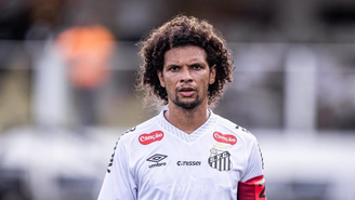 Willian Arão passa por cirurgia no rim e desfalca o Santos