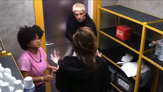 Milena, Juliano Floss e Ana Paula Renault na despensa do BBB26