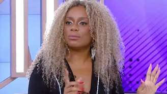 Cariúcha no 'Fofocalizando'