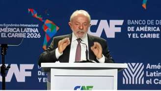 Lula passou por cirurgia de catarata no olho esquerdo e já recebeu alta