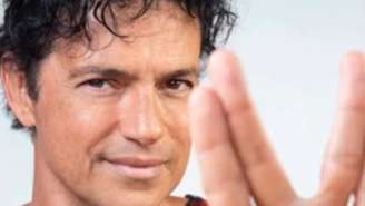 Se você acompanha um pouco da carreira de Jorge Vercillo, provavelmente já viu ele fazendo um símbolo misterioso, então veja o que significa