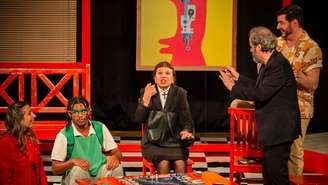 Iara Jamra interpreta Maria, uma mulher com TOC