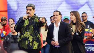 Nicolás Maduro ao lado de Alex Saab