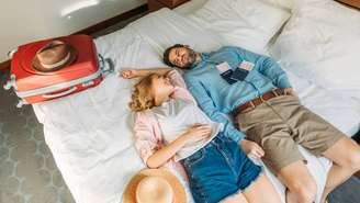 Pela norma estabelecida pelo Ministério do Turismo, a diária de hotel de 24 horas passou a ser contada a partir do horário em que o hóspede efetivamente entra no quarto – depositphotos.com / SashaKhalabuzar